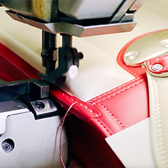 ランドセルの仕上げミシン
